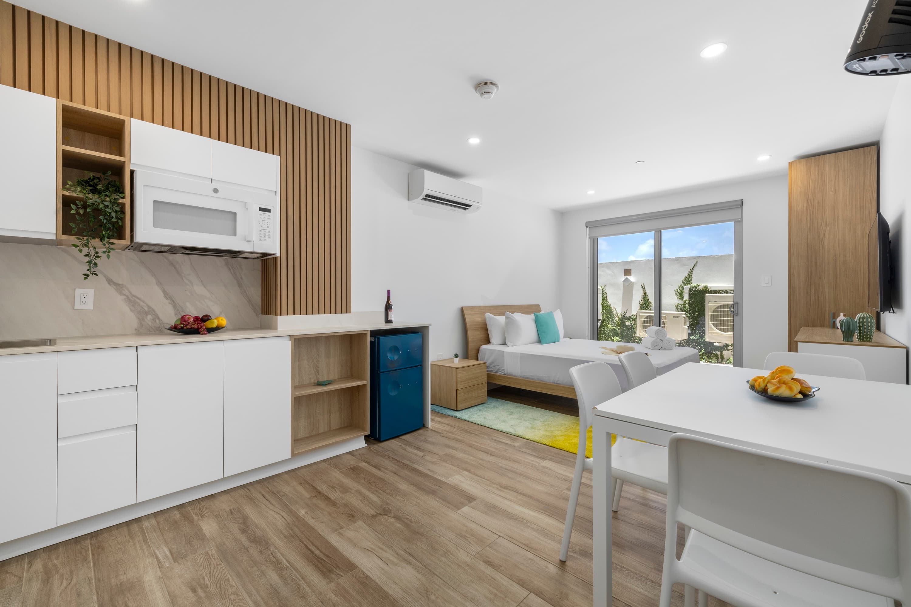 Modern Studio Suite — photo 1