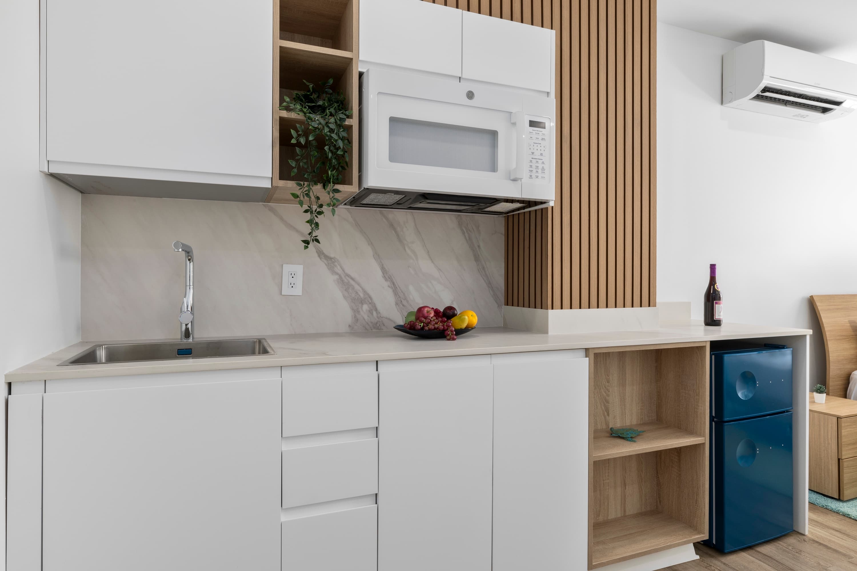 Modern Studio Suite — photo 3